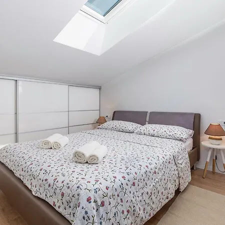 Fiore Lägenhet Poreč