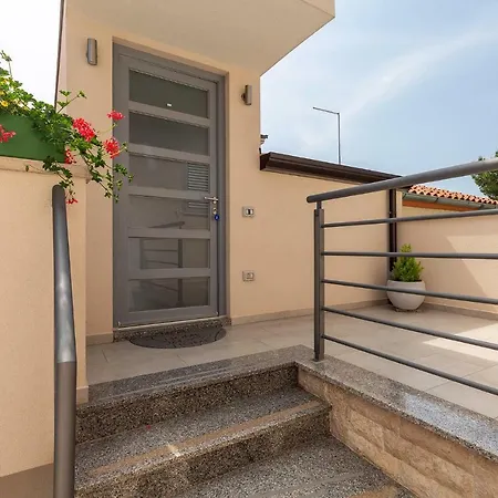 Fiore 아파트 포레치